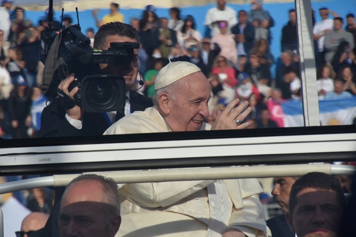 Papa Francesco a Matera: ''Alzare muri ci rende soli''
